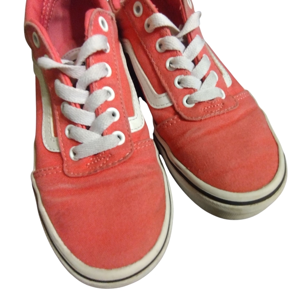 Vans Old Skool Girls Pink Canvas Sneakers with White Accents Size 1